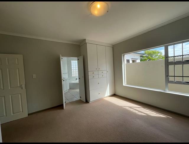 4 BEDROOM HOUSE FOR SALE IN MIDDEDORP